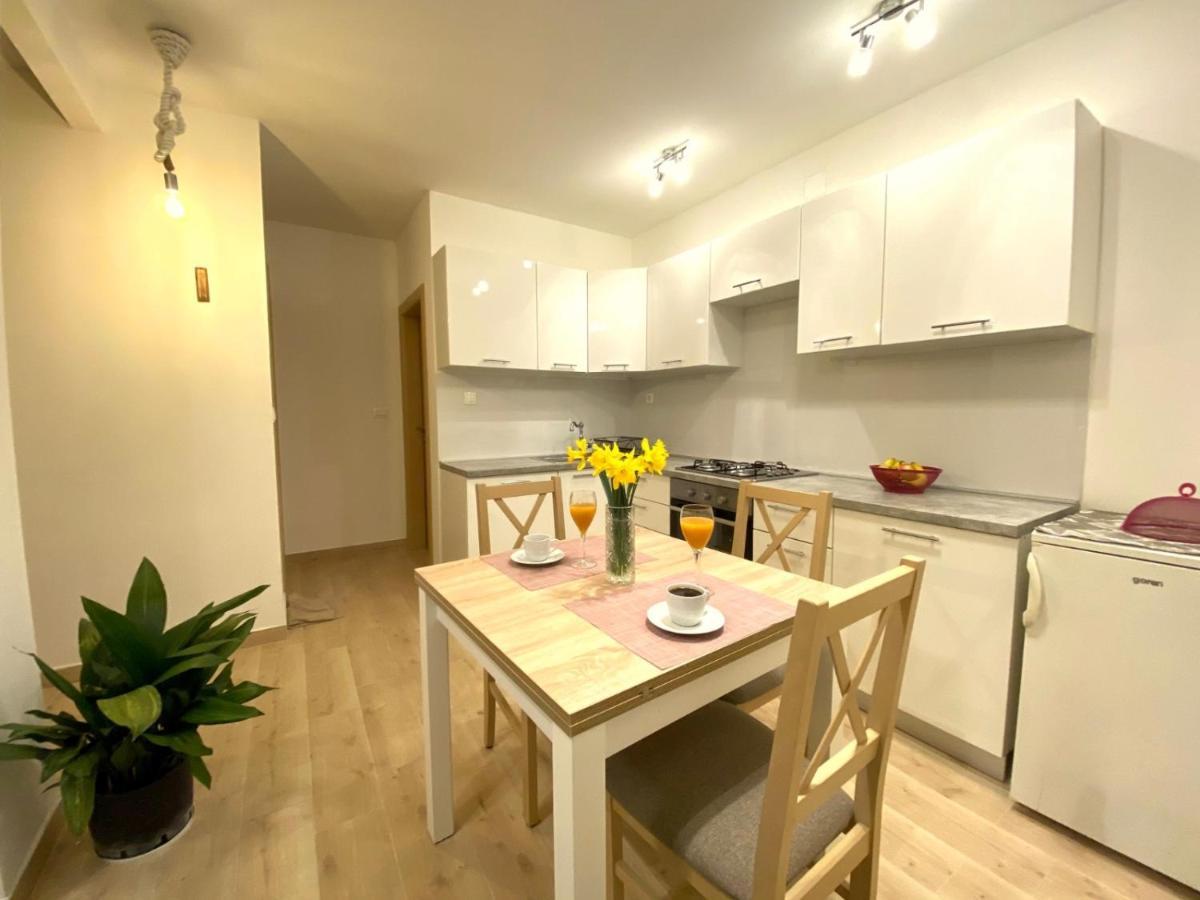 Apartman Milla Apartment สกราดิน ภายนอก รูปภาพ